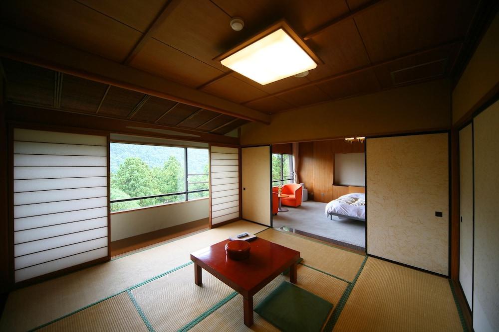 Ooedo Onsen Monogatari Premium Yamanaka Grand Hotel Кага Екстериор снимка