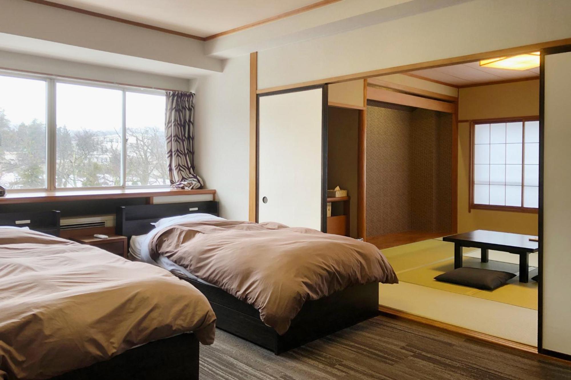 Ooedo Onsen Monogatari Premium Yamanaka Grand Hotel Кага Екстериор снимка