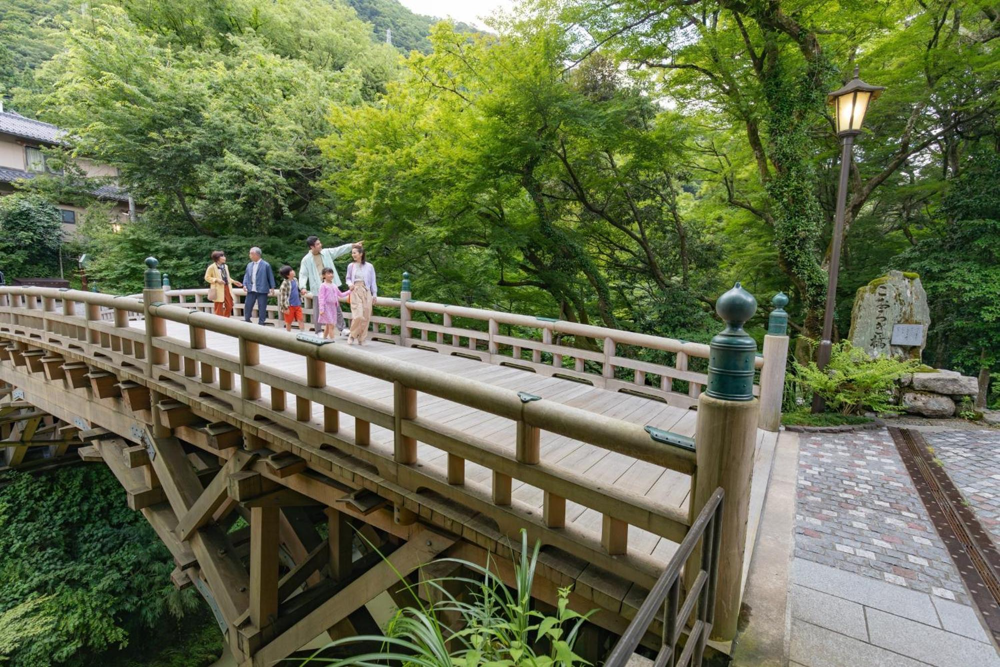 Ooedo Onsen Monogatari Premium Yamanaka Grand Hotel Кага Екстериор снимка