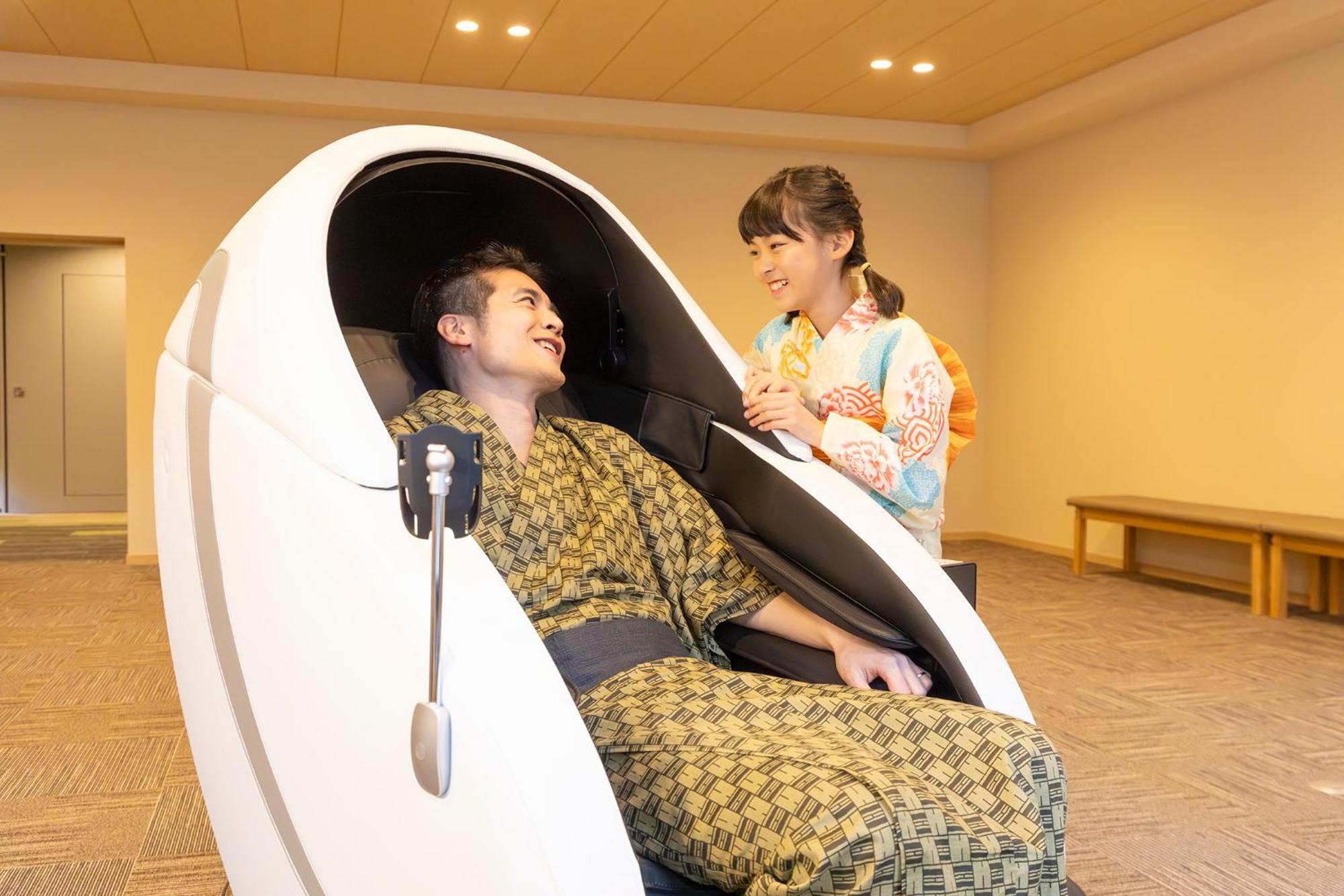 Ooedo Onsen Monogatari Premium Yamanaka Grand Hotel Кага Екстериор снимка