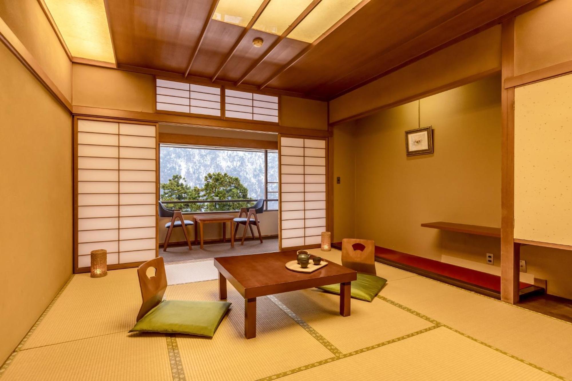 Ooedo Onsen Monogatari Premium Yamanaka Grand Hotel Кага Екстериор снимка